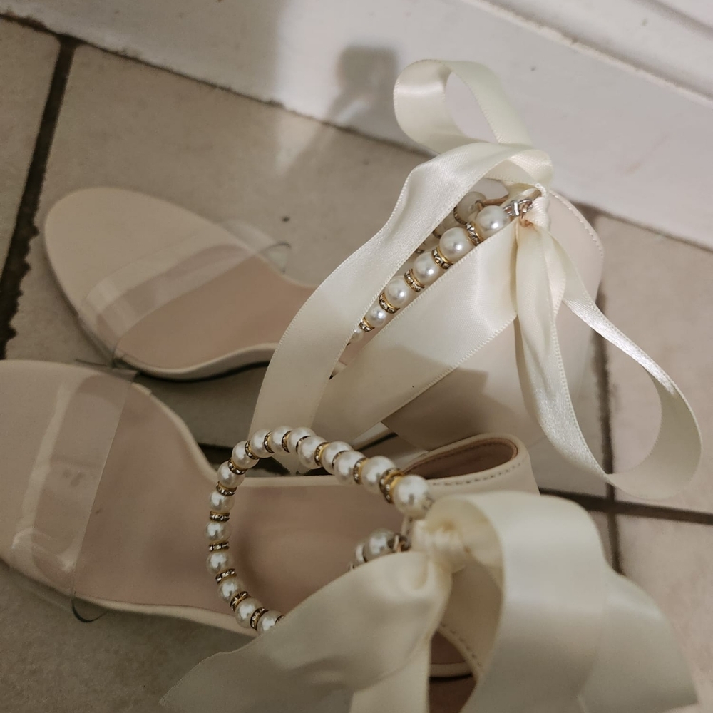 High heels - Picture 8 of 15
